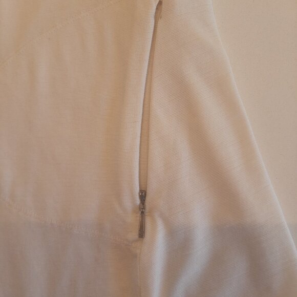 Arc'Teryx Cowl Neck - Short Sleeve T-Shirt - Women's Small - 42% Wool - Picture 8 of 8